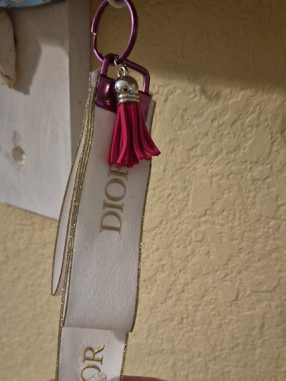 Handmade Dior Ribbon Keychain - Picture 6 of 6